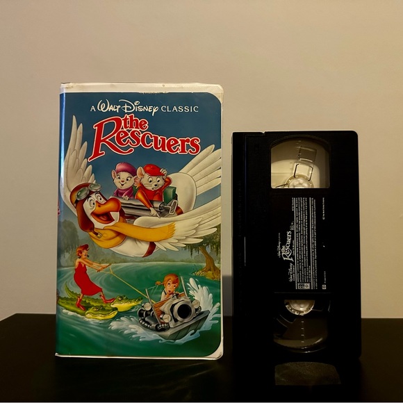 Disney’s The Rescuers VHS - Picture 1 of 4